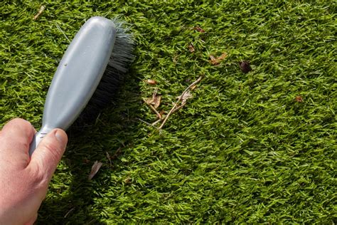 Artificial Grass Cleaning Hacks: Leaves Edition