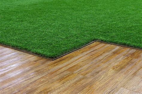 Choosing The Right Decking Material For Artificial Grass