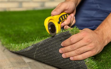 How To Cut And Shape Artificial Grass During Installation